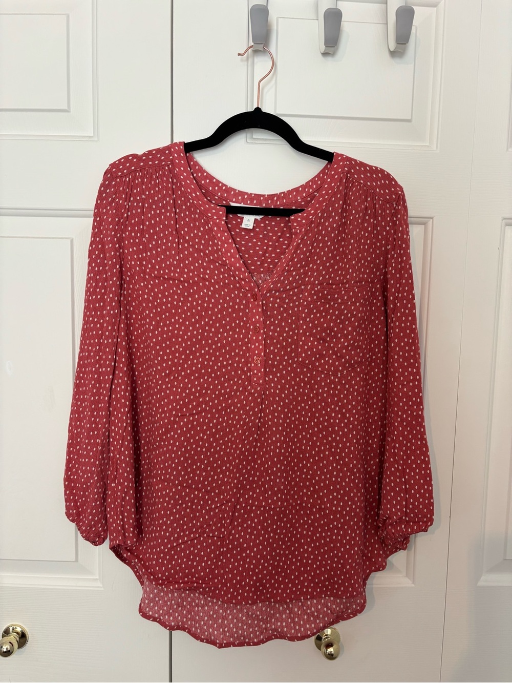 Market & Spruce Dusty Rust Red Dot V-Neck Blouse